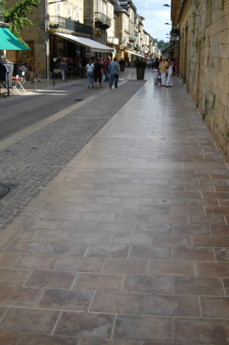 voirie-rue-sarlat-en-calcaire-du-causse-24.jpg