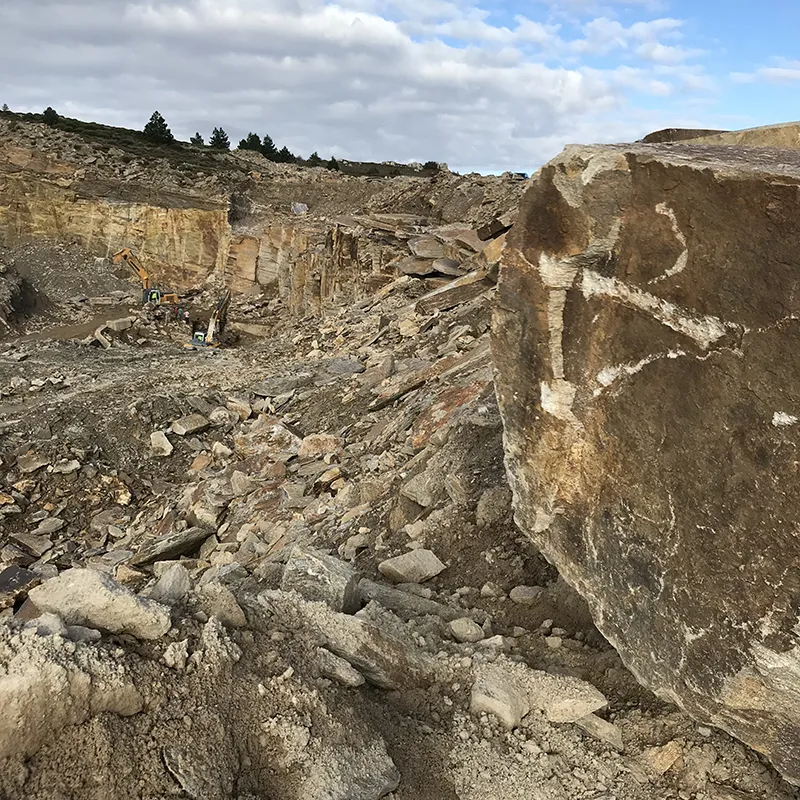 CARRIERE DE ROSIS GNEISS DU CAROUX