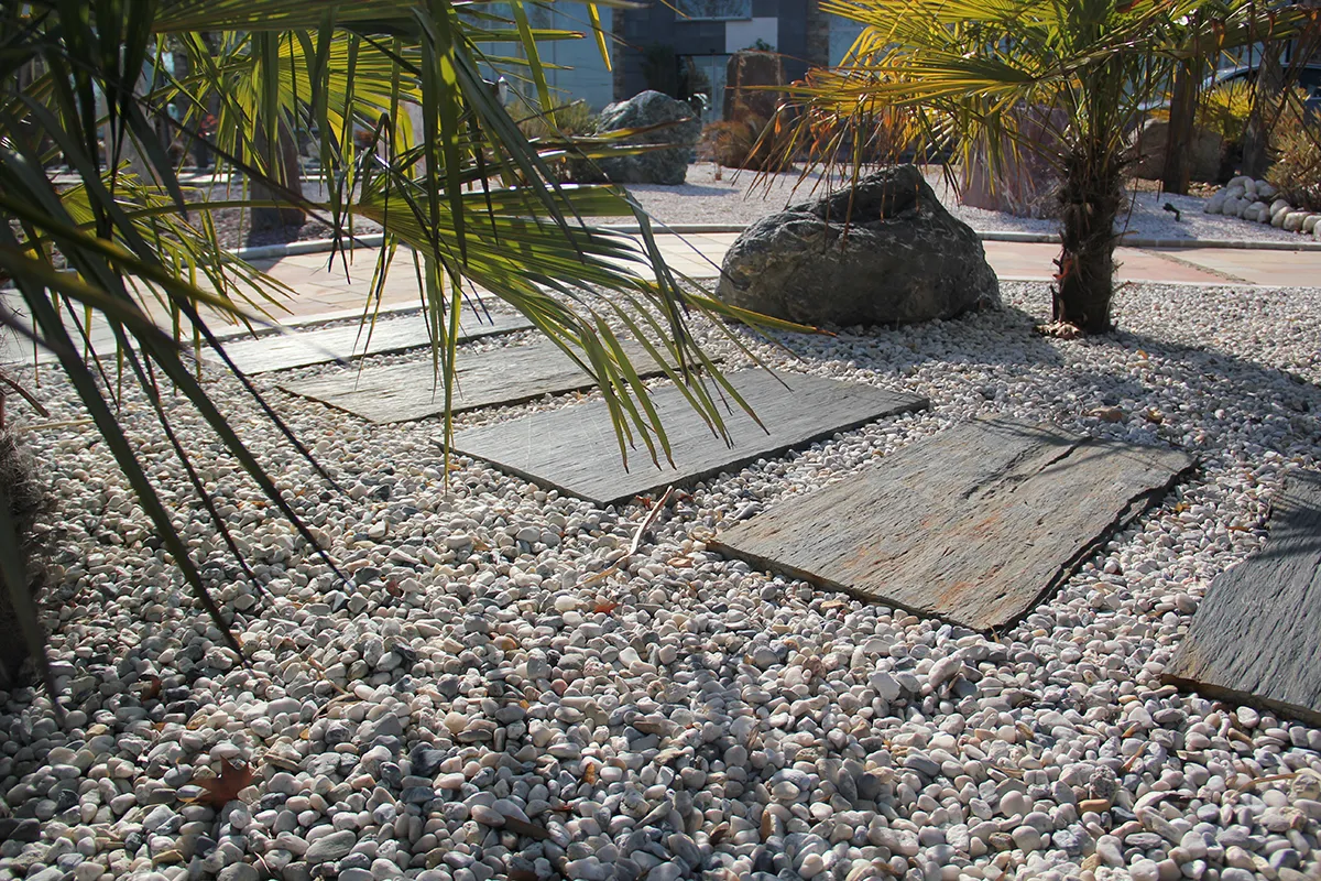 plaques ardoise 50x80 rustrique et granulats marbre blanc5