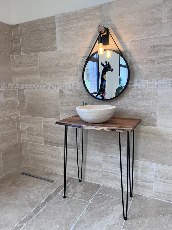 travertin mural vein cut et au sol vieilli ALBI