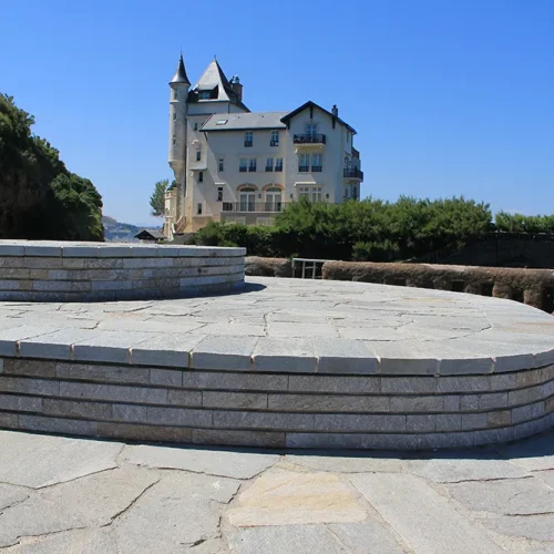 Biarritz luserne et gneiss grenaille