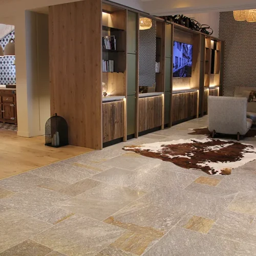 Gneiss du caroux Dessus adouci et barrettes gneiss eclatees 29