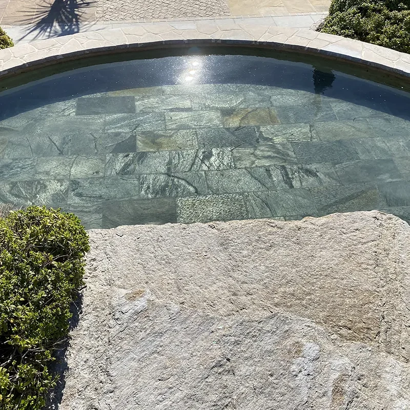 PIERRE DE BALI 60X30CM 2