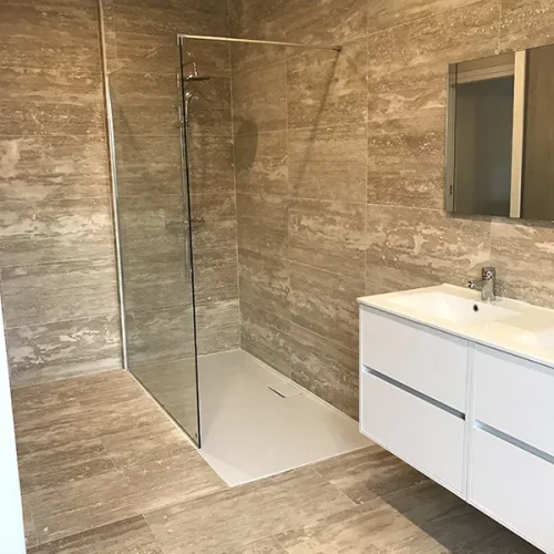 TRAVERTIN SALLE DE BAIN VEIN CUT Format Reguliers