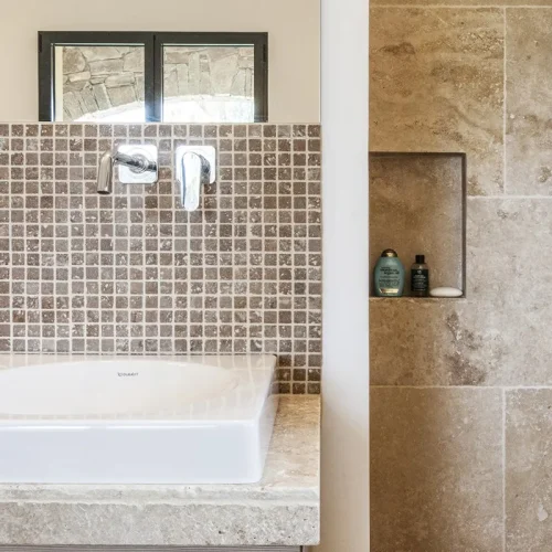 Travertin mosaique noce Salle de bain