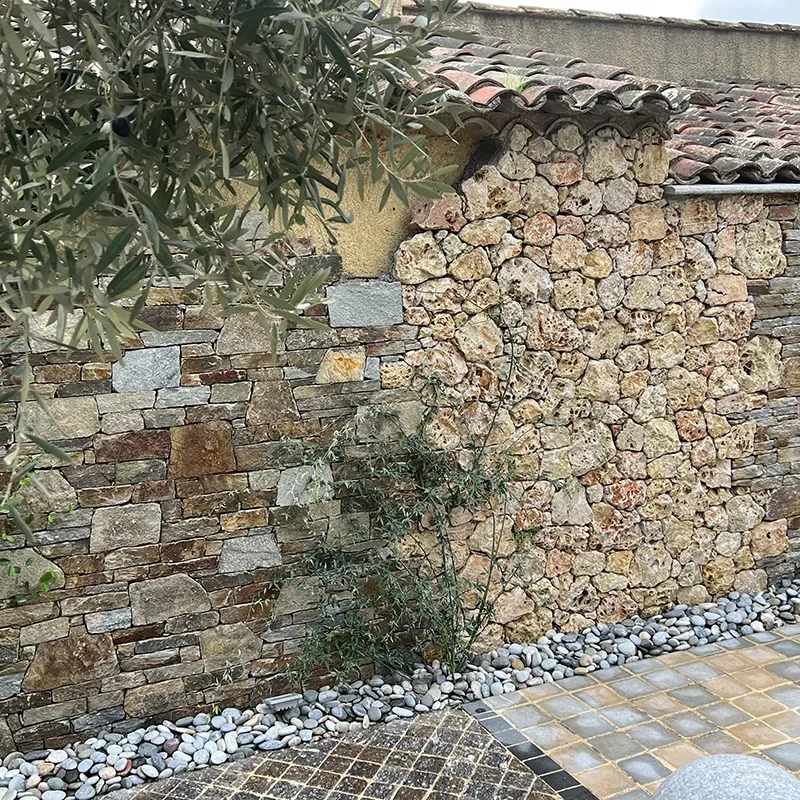 expo grimaud PIERRES 0 BATIR GNEISS DU CAROUX ROCAILLE ET GNEISS DES MARTYS1