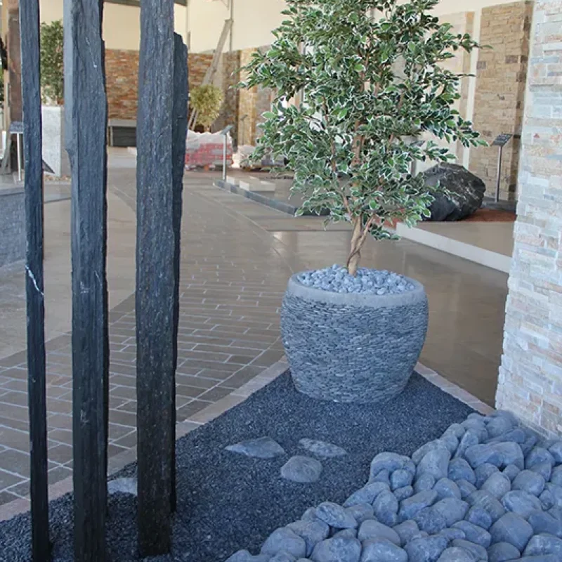 galets et granulats noir graphite 150 250 et piquets ardoise